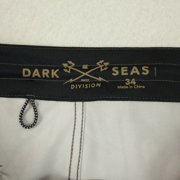 Dark Seas Gladeview 20” Camo Boardshorts Size 34 Surf Swim Trunks NWT - Picture 2 of 14